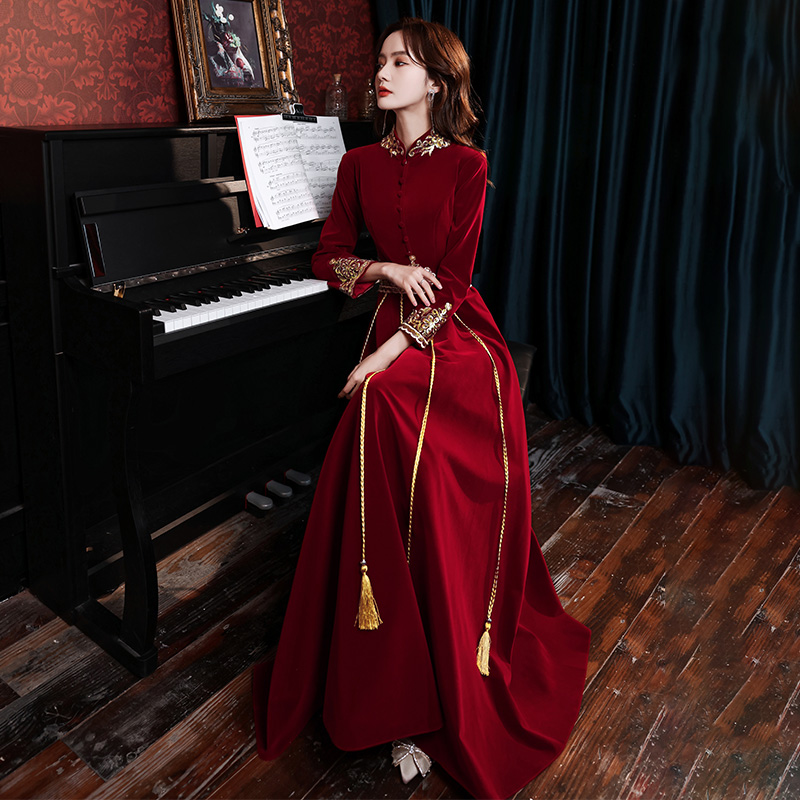敬酒礼服新娘2022新款中式旗袍高级订婚结婚红色回门裙女秀禾长袖