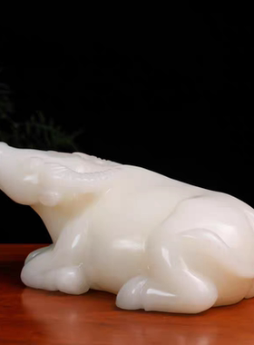 天然汉白玉卧牛招财镇宅摆件