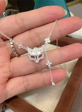 新款银色狐狸项链女国风