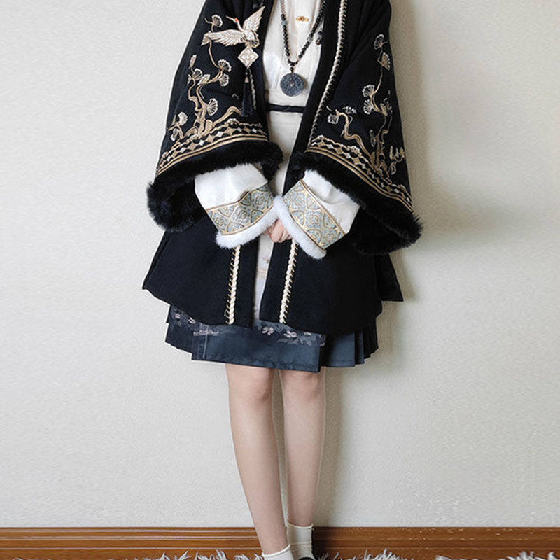 明制汉服女秋冬加绒刺绣小香风披袄立领上衣马面裙汉元素改良套装,淘宝优惠券,粉丝福利购,淘宝优惠卷