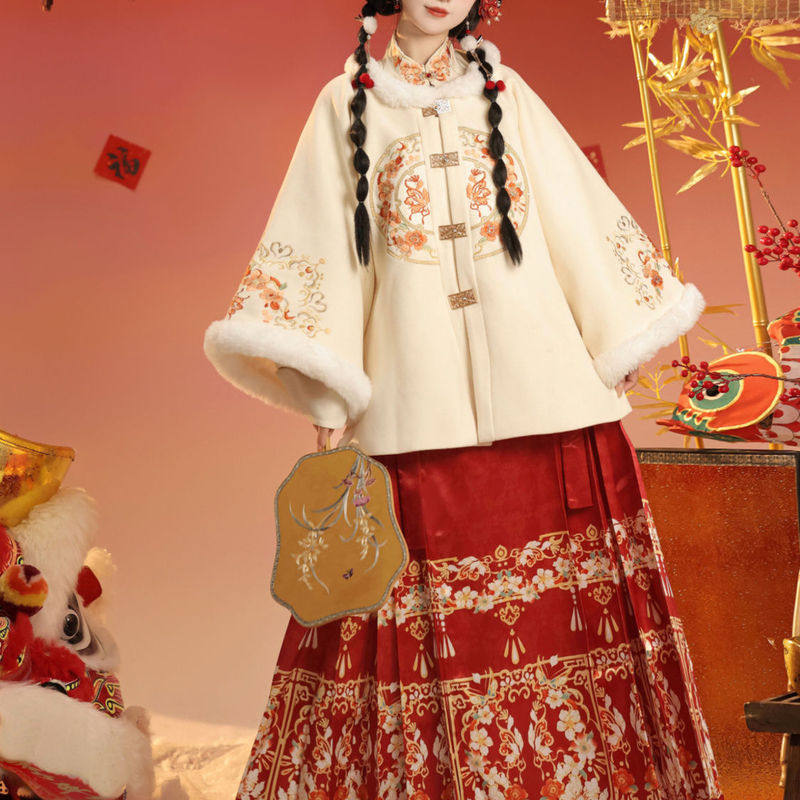 明制新款【昭昭如愿】加绒汉服女圆领刺绣毛呢短袄马面裙冬款套装,淘宝优惠券,粉丝福利购,淘宝优惠卷