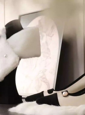 鑫园阁黑白小香风衣柜样板房衣帽间主卧女士简约气质连衣裙组合