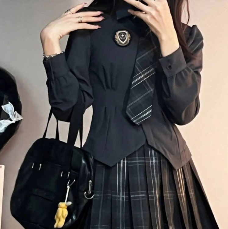 甜辣炸街学院风JK制服套装女春夏泡泡袖衬衫半身裙纯欲裙子两件套 - 图3