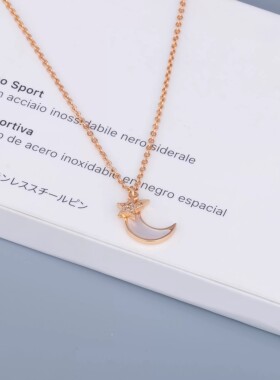 新加坡Chomel项链纯银ins女潮小众轻奢设计感贝母月亮锁骨链吊坠
