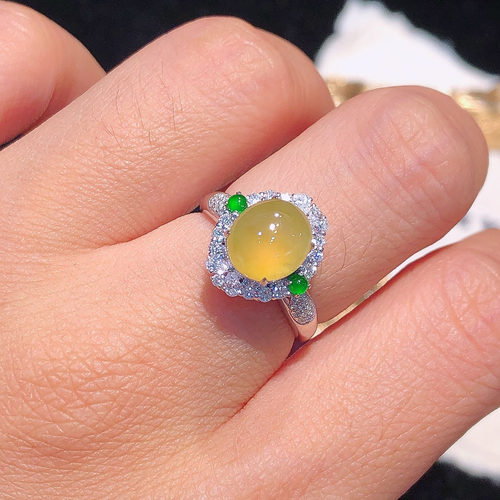 翠秦之皇冰黄翡翠蛋面戒指 18k金镶嵌天然翡翠A货种色兼备气质 - 图2