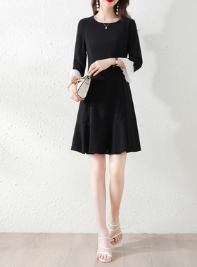 LILY MOST黑色花边袖连衣裙女夏新款时尚设计感气质显瘦圆领短裙