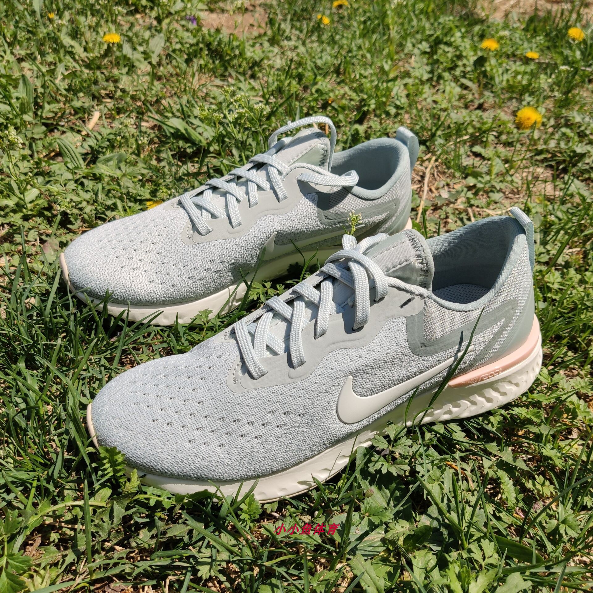 耐克 Nike 女子ODYSSEY REACT 跑步鞋  AO9820-201 - 图0