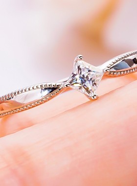 进口D色莫桑石小方钻戒指