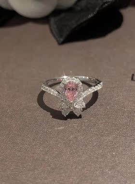 粉钻蝴蝶戒指进口D色莫桑石