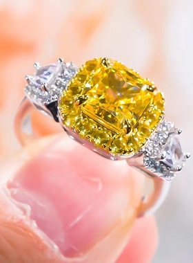 进口D色莫桑石黄钻奢华戒指