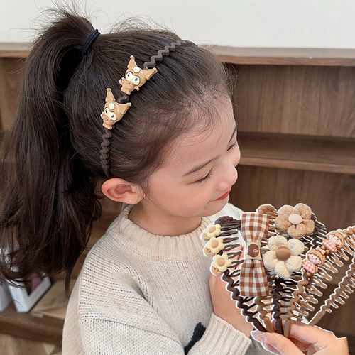 小女孩不伤发头箍2026新款碎发整理神器发卡女童防滑带齿发梳发饰 - 图0
