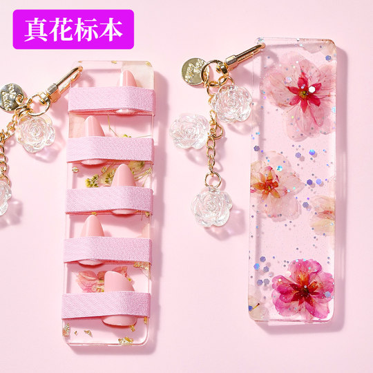 Le panneau de rangement pour ongles Guzheng avec de vrais spécimens de fleurs est unique.