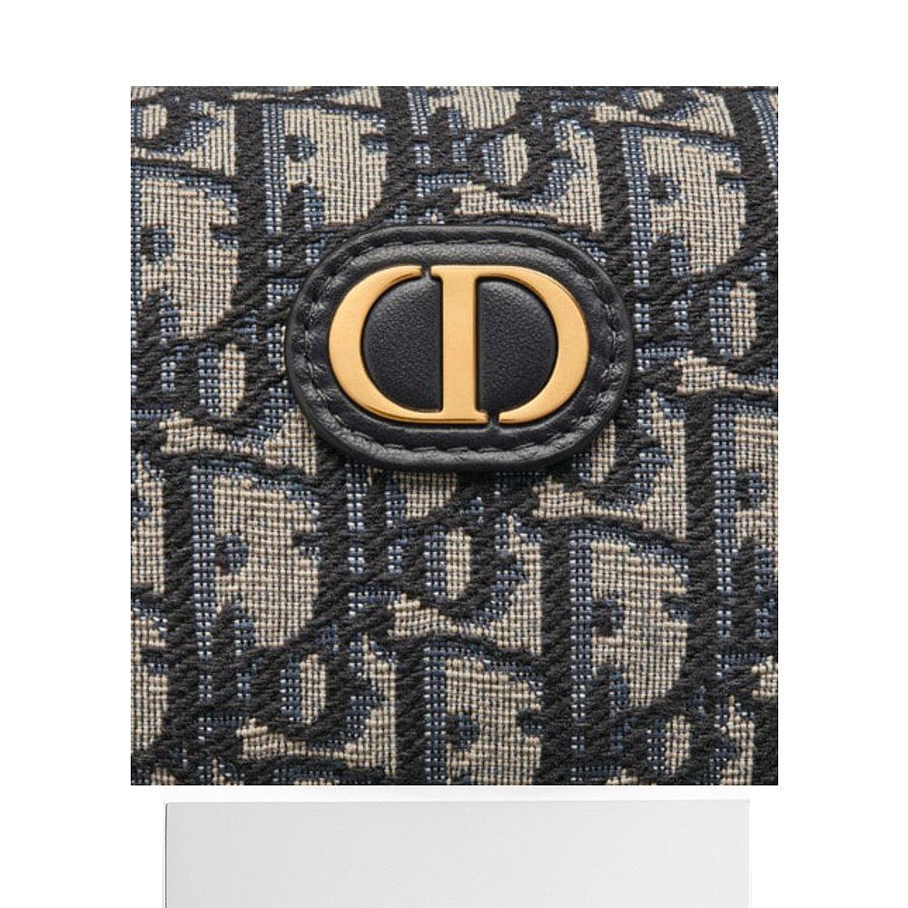  天猫国际探物中国香港手拿包