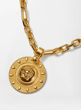 VERSACE 女士项链 10261131A006203J330  AW2026金色吊坠锁骨链