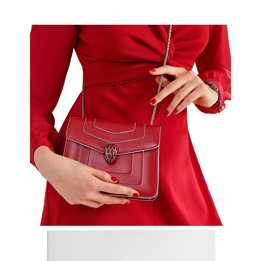 香港直邮bvlgari红色女士挎包 天猫国际香港直购女士包袋