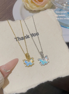 少女甜美幻彩蝴蝶吊坠时尚百搭不掉色锁骨链饰品高级感钛钢项链女