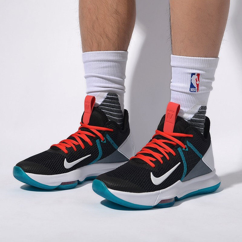 nike lebron witness 4男子篮球鞋 爱跃运动篮球鞋