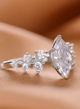 柏林情书马眼1克拉橄榄形戒指人工钻饰品钻戒时尚豪华订婚日常