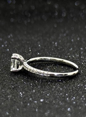 微镶椭圆1克拉戒指时尚新款