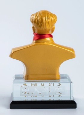 毛泽东主席半身像/树脂水晶底座办公室汽车摆像伟人经典桌面摆件