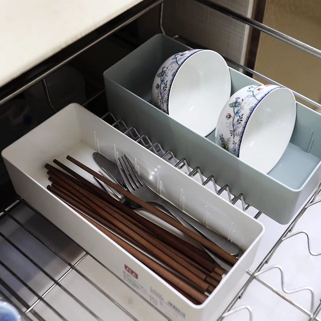 Xiancai flagship store plastic desktop partition box