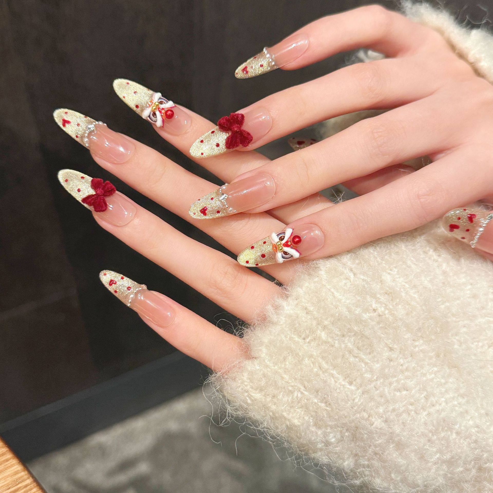 纯手工穿戴甲2026新款新年美甲短款中长款甲片指甲贴片轻奢高级感,淘宝优惠券,粉丝福利购,淘宝优惠卷