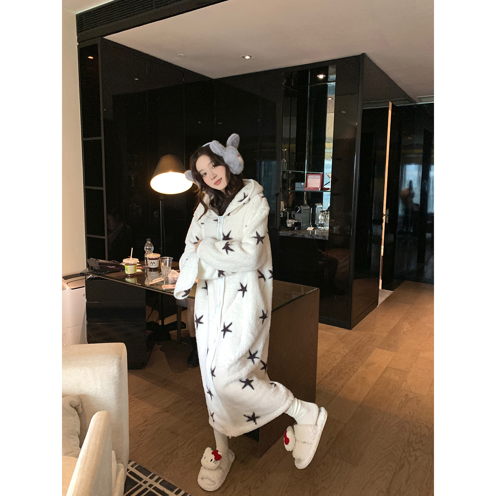 馨帮帮Homedress 星星印花连帽珊瑚绒睡衣冬保暖加厚家居服睡袍女 - 图1