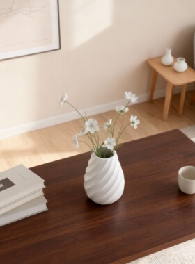 简约现代白色陶瓷扭纹花瓶摆件
