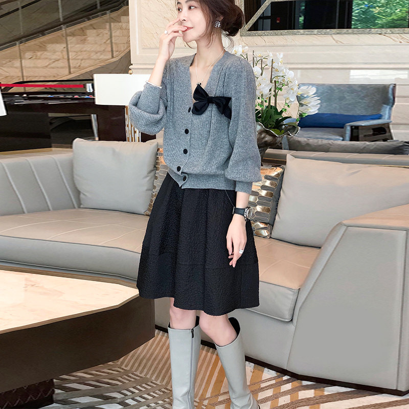 黑色蓬蓬高腰洋气设计感短款半身裙 崇妍半身裙