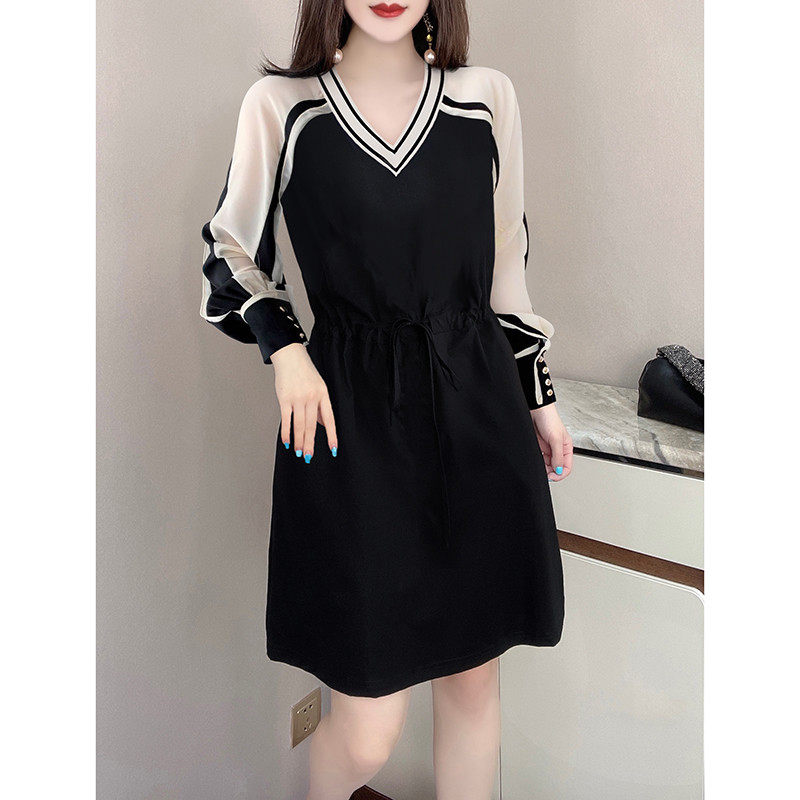 赫本风v领设计感收腰小众连衣裙 蜜恒连衣裙