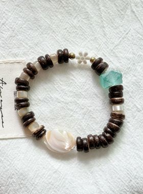 新款椰壳贝壳天然石 夏日沙滩琉璃贝壳小众串珠手链