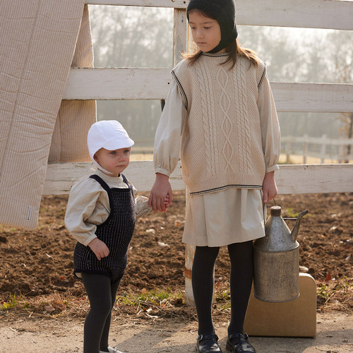 benebene女童秋冬新款连衣裙设计感纯棉舒适公主风纯色及膝裙子 - 图3