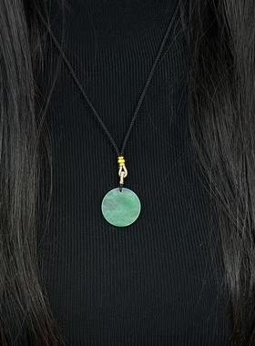 天然翡翠独龙玉吊坠女款冰飘绿玉石平安扣挂件高级感小众设计轻奢