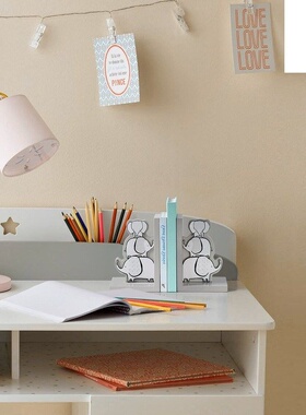 儿童房软装书桌书柜储物创意木制卡通售楼处样板房桌面装饰