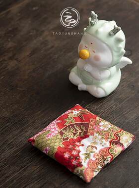 创意打坐小飞龙陶瓷摆件桌面生肖家居饰品宝宝龙可爱送礼品工艺品