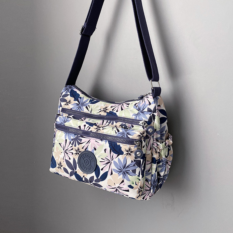 牛津布斜挎包女中老年妈妈包大容量多层帆布包防水轻便旅游单肩包,淘宝优惠券,粉丝福利购,淘宝优惠卷