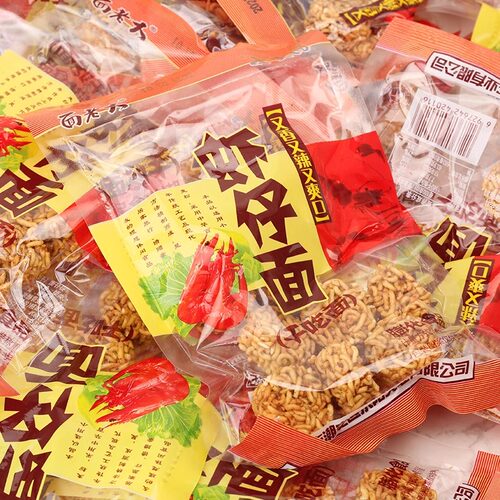 干脆面干吃方便面童年怀旧膨化零食小吃面老大虾仔面拉面丸子20包 - 图0