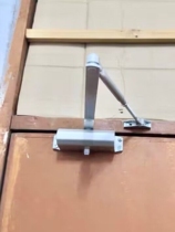 Large number hydraulic closed door machine 180-degree door closer automatic buffer fireproof door positioning behind closed door