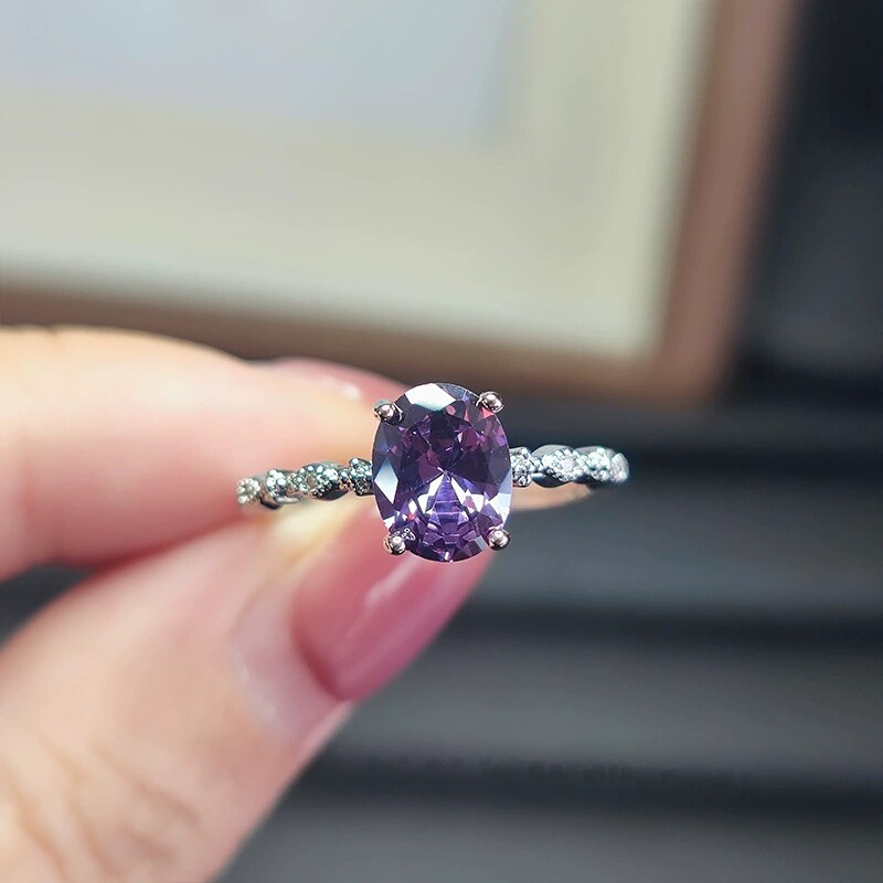 Amethyst Light Luxury Simple Pigeon Blood Pomegranate Red Ring Women's Inlaid Golden Zircon Ring High-End Living and Versatile