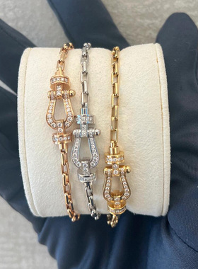 小号新款马蹄扣手链女镀18