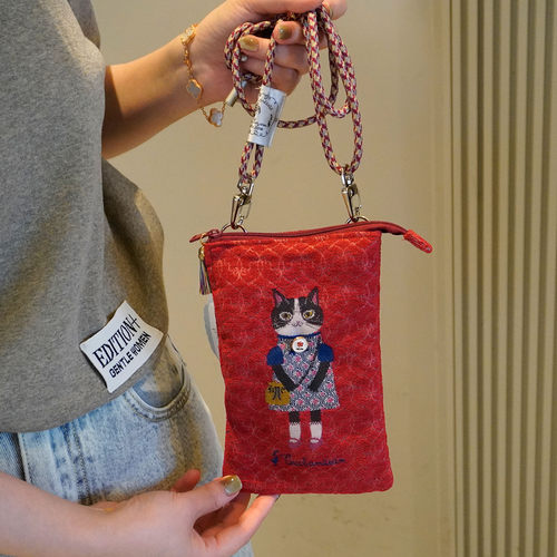 日本正品Kusuguru蜜豆公主精美提花手机包可斜挎单肩可爱针织布艺 - 图2