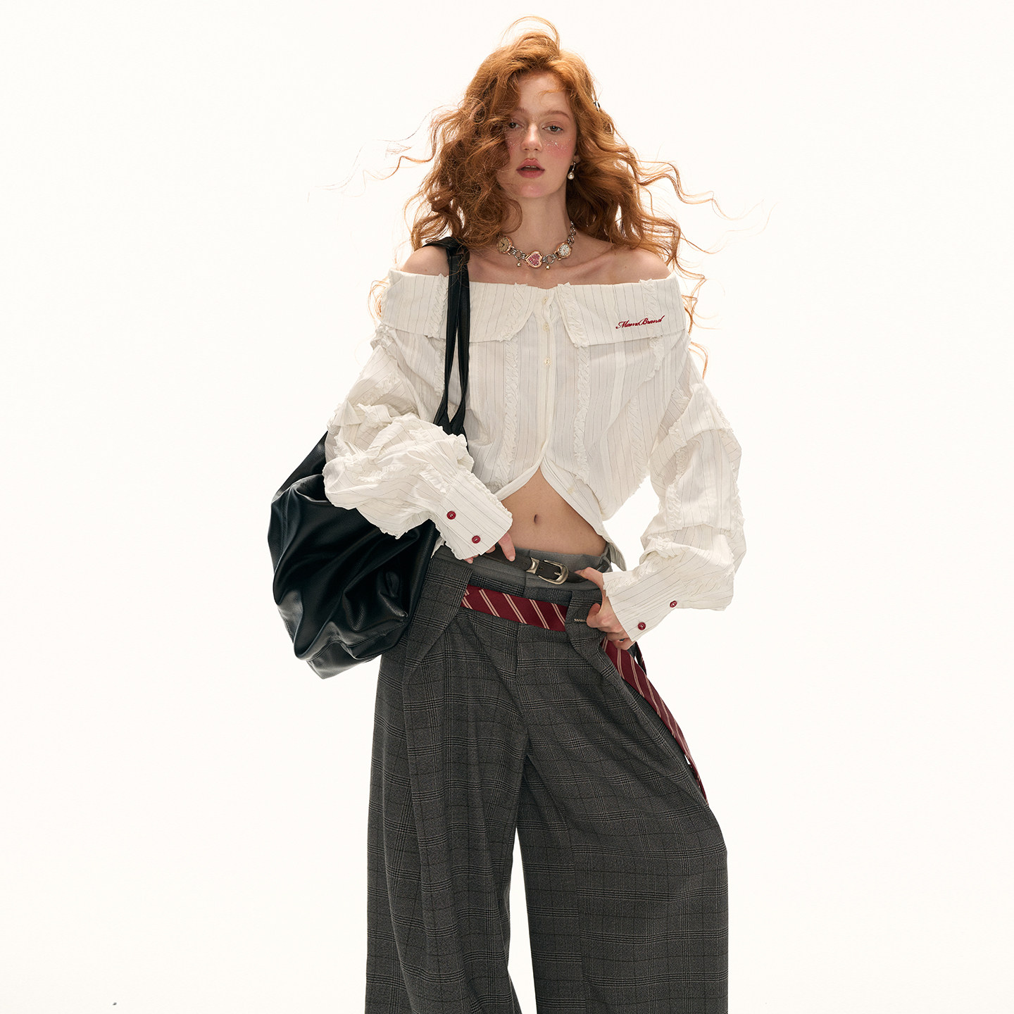 MAMC大V层次条纹白色衬衫女2025秋季新款一字肩衬衣宽松长袖上衣