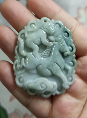 天然翡翠吊坠飘花十二生肖