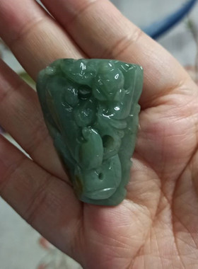 天然翡翠吊坠雕刻件手把件