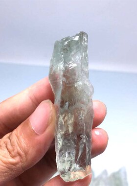 天然绿水晶原矿 绿水晶原石 骨干水晶单晶体 绿水晶原石
