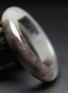 天然名族男女玉石鸡血玉手镯证书