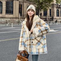 Real two sets of duvet clothes for women autumn and winter exploits in Korean version loose grunge 90 white duck suede with a cap jacket