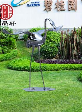 户外不锈钢镜面仙鹤雕塑售楼部园林公园景观艺术装饰落地水池摆件