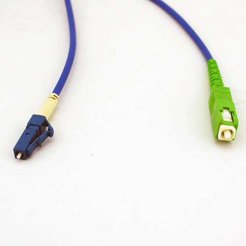 SC/APC-LC/UPC15\20米单模光纤跳线跳纤尾纤接APC端面UPC广电转电信大方转小方尖斜角8度Patchcord直发港澳台 - 图1