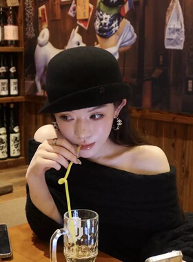 张婧仪同款黑色翻檐毡帽女秋冬优雅气质渔夫帽百搭显脸羊毛小礼帽